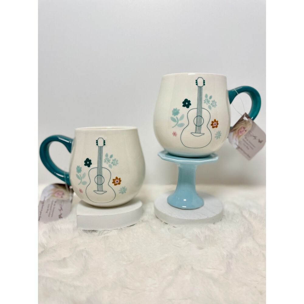 NWT Dolly Parton Set of 2‎ Stoneware Icon Embossed Guitar Mugs